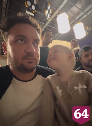 Саратовский актер поделился кадрами с площадки новых «Праздников»